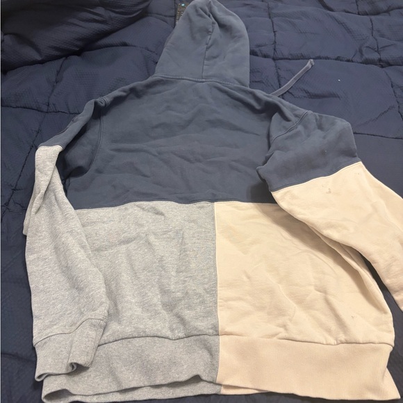 Kith Blue and Cream Colorblock Hoodie size M good condition - Picture 4 of 5